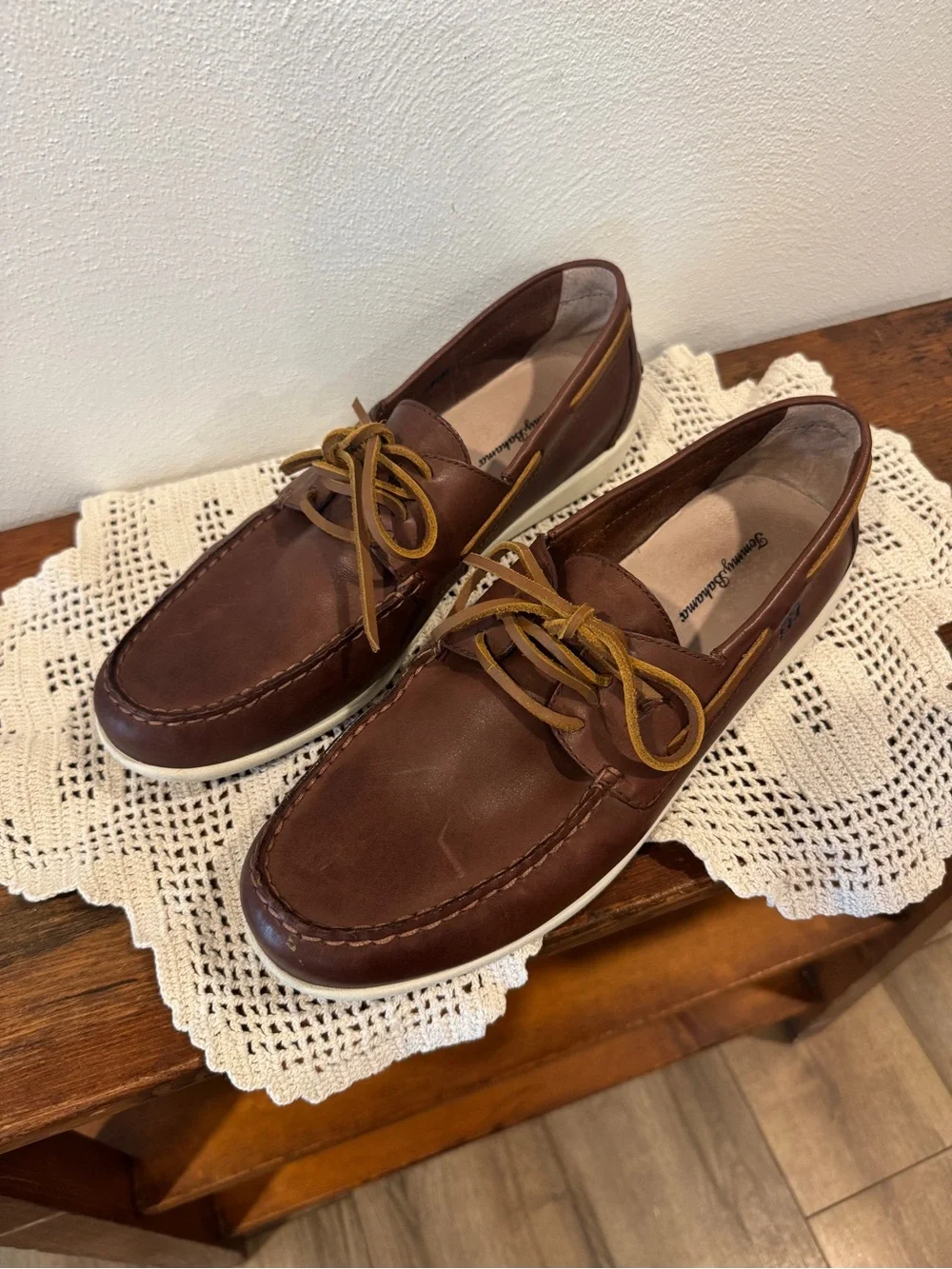 Tommy Bahama Brown Leather Boat Shoes Size 10.5